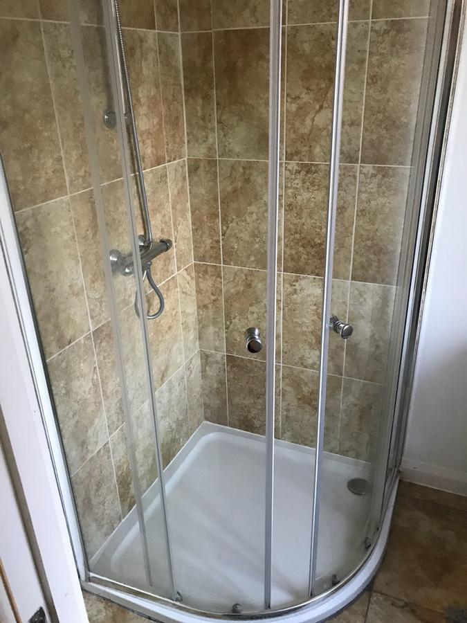 Hatfield Save-Money Rooms - 10Over10 For Price! Екстер'єр фото